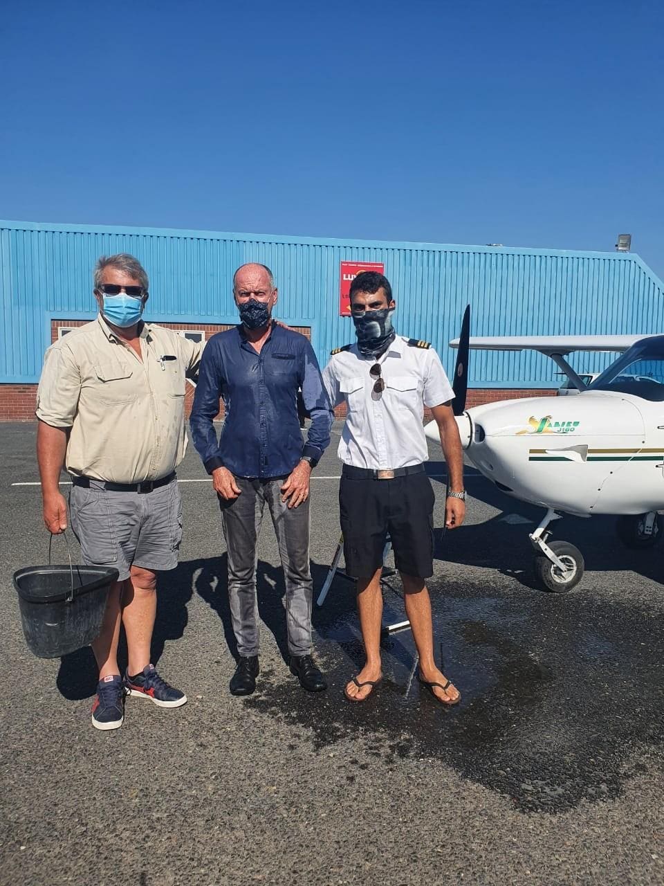 Crew & Jabiru · apron